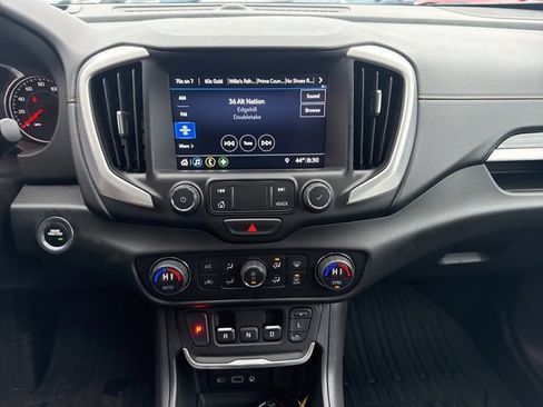 Certified 2020 GMC Terrain SLT w/ Preferred Package image 23