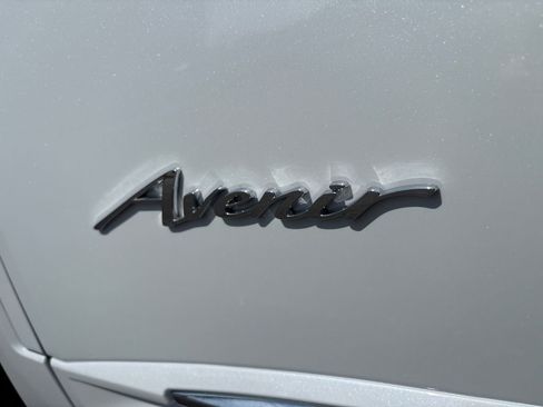 New 2026 Buick Envision Avenir AWD/4WD image 9