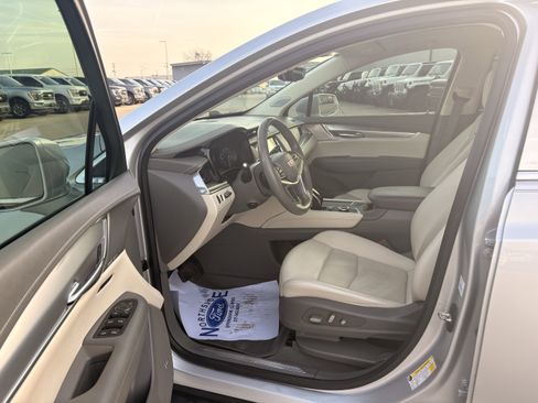 Used 2020 Cadillac XT5 Premium Luxury image 9