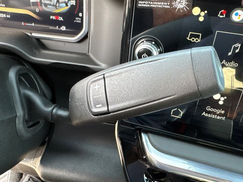 New 2026 GMC Sierra 3500 Denali Ultimate w/ LPO, Black Badging Package image 34