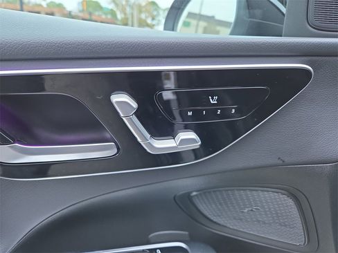 Certified 2025 Mercedes-Benz C 300 4MATIC Sedan image 11
