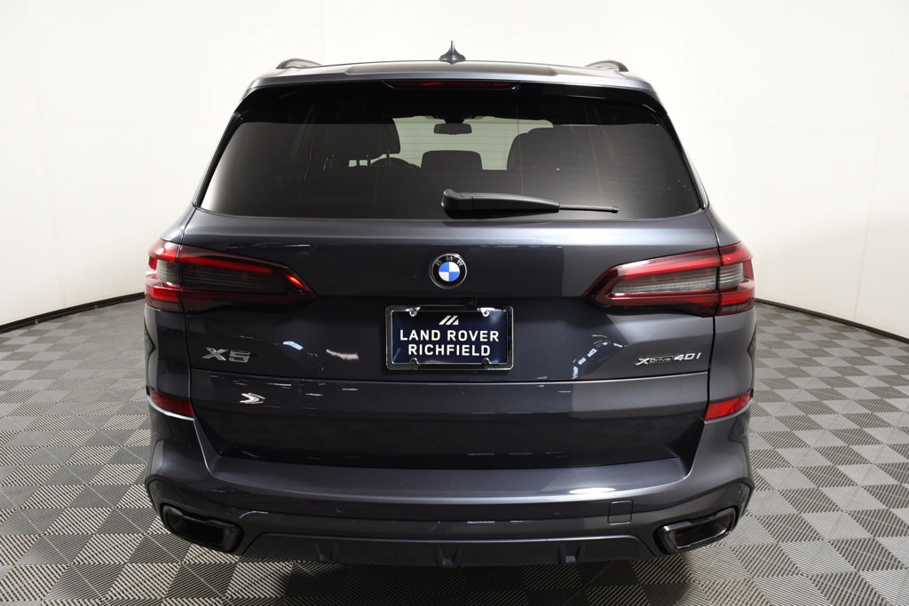 Used 2022 BMW X5 xDrive40i w/ M Sport Package AWD/4WD image 5