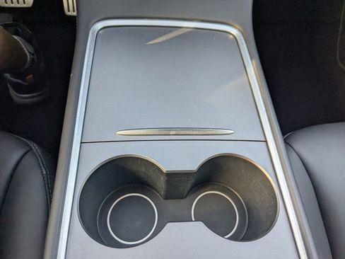 Used 2022 Tesla Model Y Performance image 20