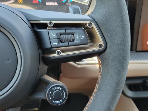 New 2026 Porsche Cayenne GTS AWD/4WD image 14