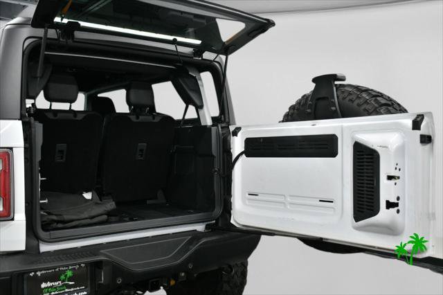 Used 2023 Ford Bronco Badlands w/ Sasquatch Package AWD/4WD image 48