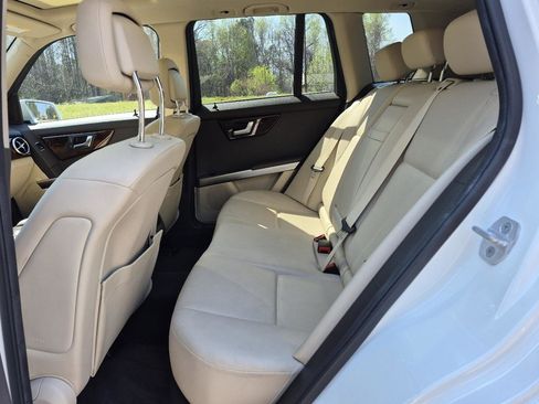 Used 2015 Mercedes-Benz GLK 250 BlueTEC 4MATIC image 12