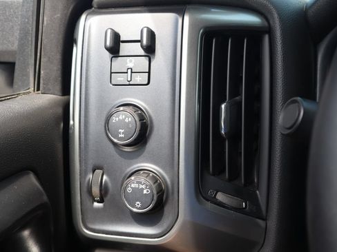 Used 2019 Chevrolet Silverado 2500 LT AWD/4WD image 20