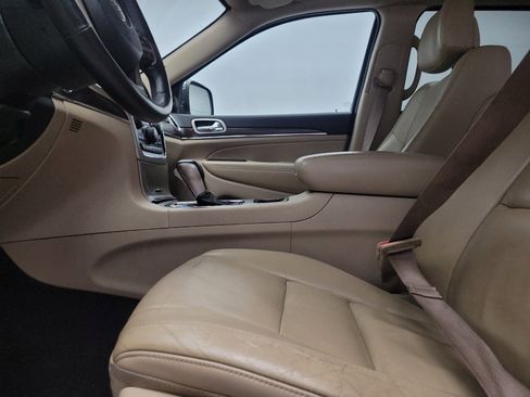 Used 2017 Jeep Grand Cherokee Limited RWD image 17