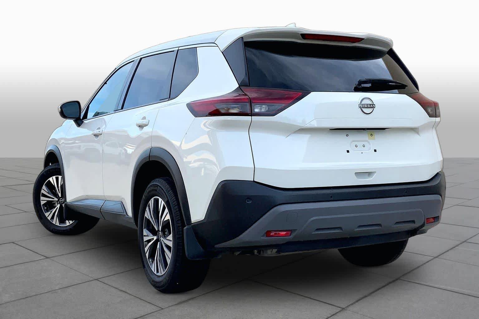 Used 2023 Nissan Rogue SV FWD image 11