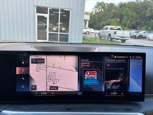 Used 2024 BMW 330i Sedan image 22