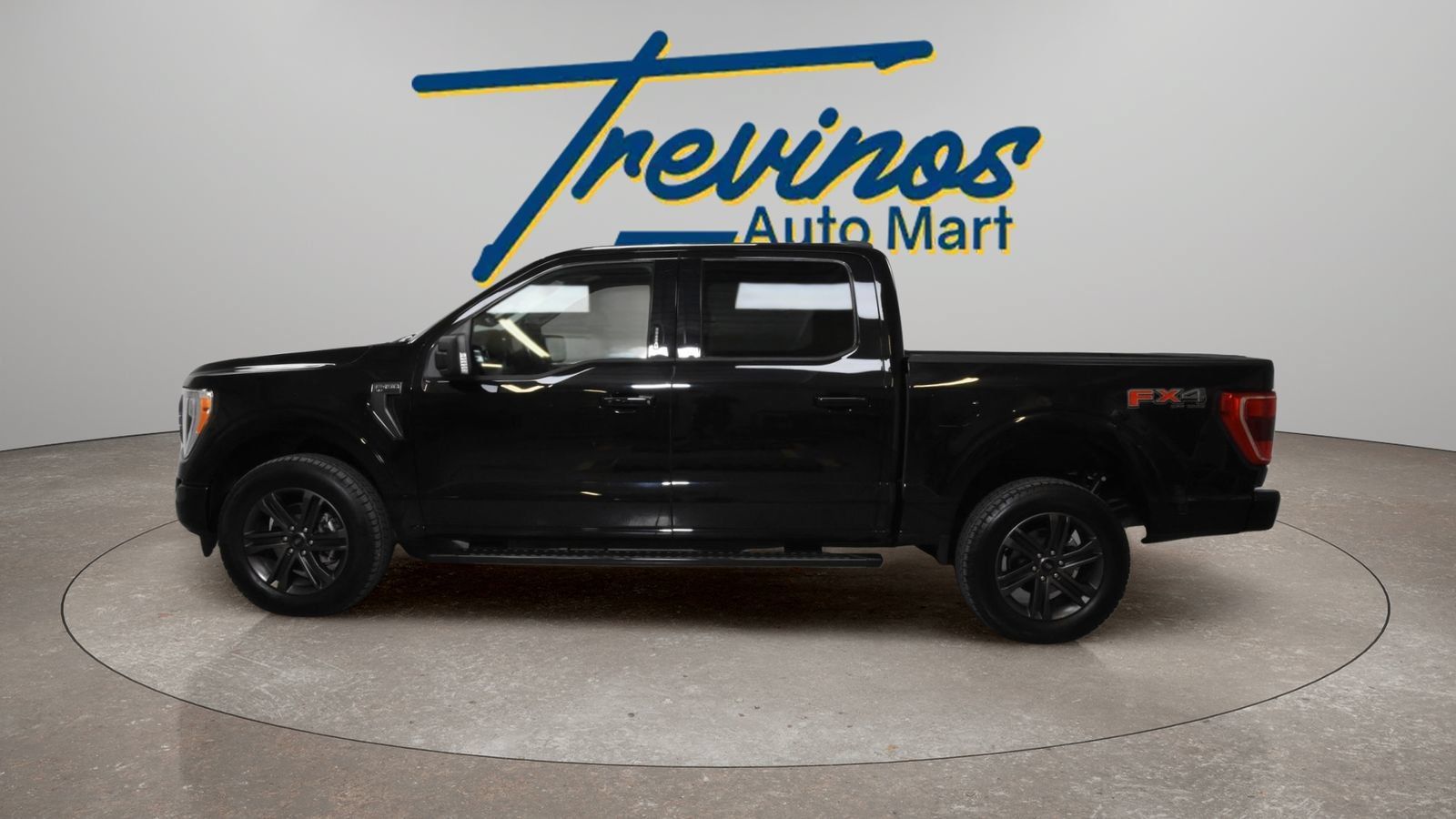 Used 2022 Ford F150 XLT w/ Equipment Group 302A High AWD/4WD image 11