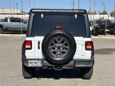 Used 2024 Jeep Wrangler Unlimited Sport AWD/4WD image 8
