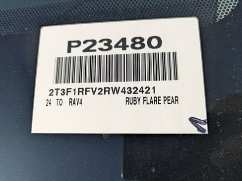 Used 2024 Toyota RAV4 LE image 33