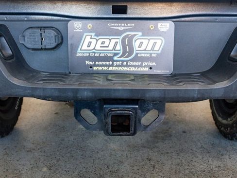 Used 2020 Toyota Tacoma TRD Off-Road image 8