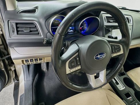 Used 2015 Subaru Outback 2.5i Premium image 11