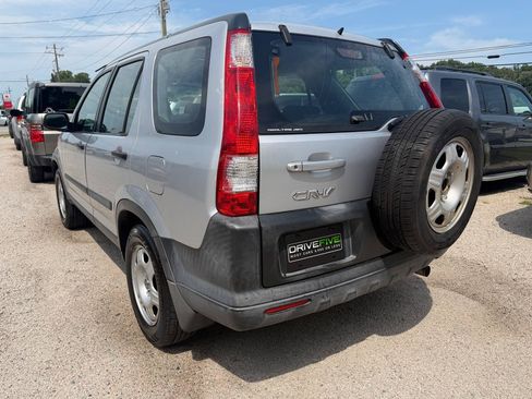 Used 2005 Honda CR-V LX image 3