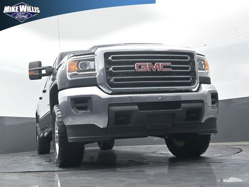 Used 2017 GMC Sierra 2500 SLE image 18