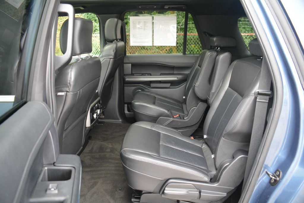 Used 2020 Ford Expedition Max XLT w/ Equipment Group 202A AWD/4WD image 25