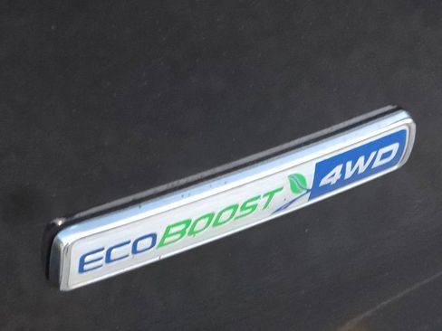 Used 2018 Ford Explorer Platinum image 17