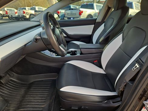 Used 2018 Tesla Model 3 Performance image 24