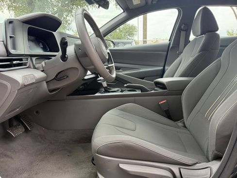 Used 2026 Hyundai Elantra Sport FWD image 22