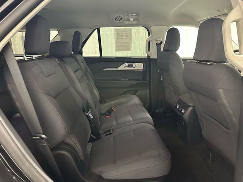 Used 2025 Ford Explorer Active image 52