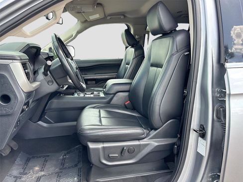 Used 2024 Ford Expedition Max XLT RWD image 21