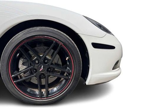 Used 2013 Chevrolet Corvette Convertible image 8