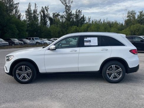 Used 2021 Mercedes-Benz GLC 300 4MATIC image 2