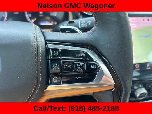 Used 2023 Jeep Grand Cherokee L Summit AWD/4WD image 18