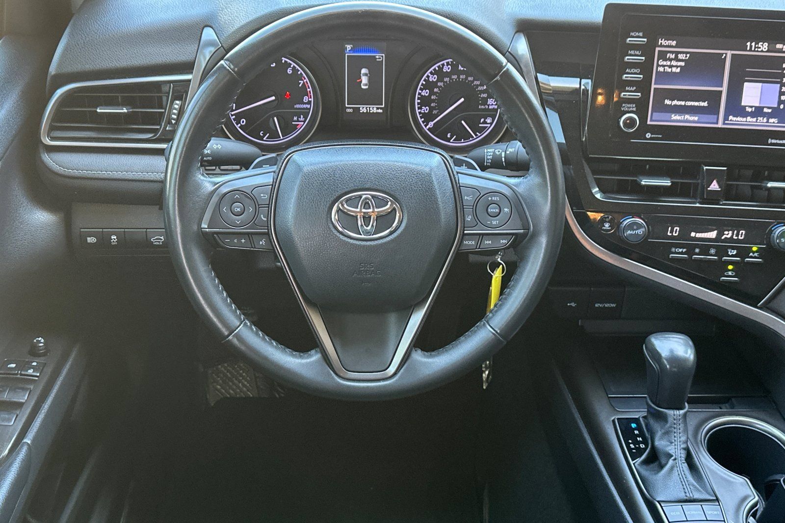 Used 2023 Toyota Camry SE FWD image 14