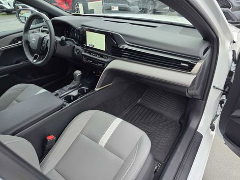 Certified 2025 Toyota Camry SE image 12