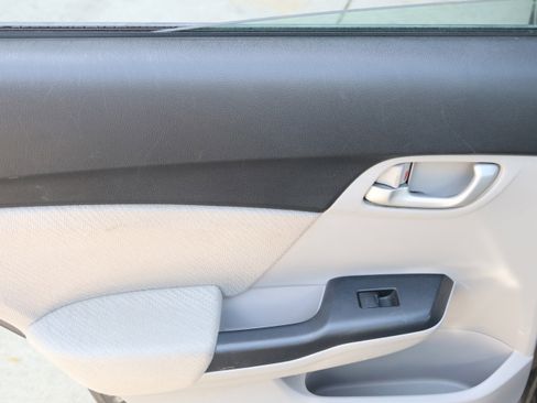 Used 2013 Honda Civic HF image 32