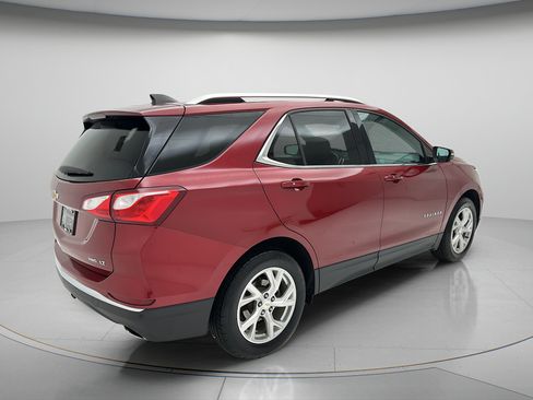 Used 2018 Chevrolet Equinox LT w/ Sun & Infotainment Package AWD/4WD image 5