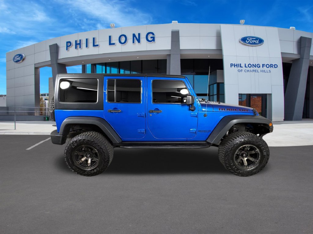 Used 2016 Jeep Wrangler Unlimited Rubicon w/ Connectivity Group AWD/4WD image 6