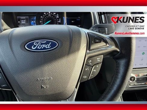 Used 2023 Ford Edge SEL image 38