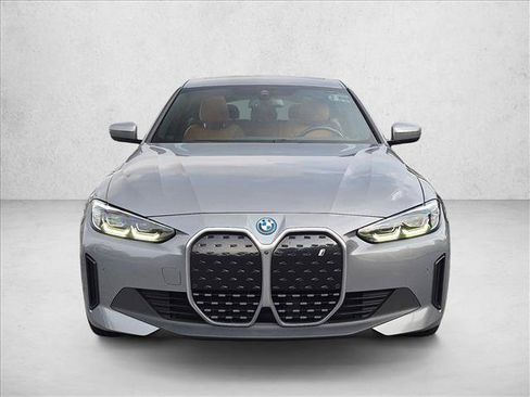 Used 2023 BMW i4 eDrive35 w/ Premium Package RWD image 2