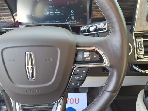Used 2024 Lincoln Navigator Black Label image 22