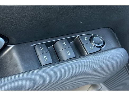 Used 2024 Chevrolet Colorado Z71 w/ Safety Package image 12