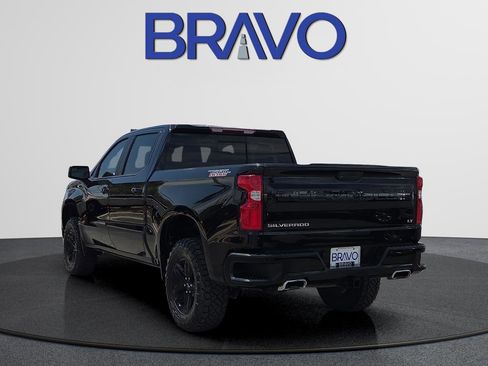 Used 2021 Chevrolet Silverado 1500 LT Trail Boss w/ Convenience Package II AWD/4WD image 6