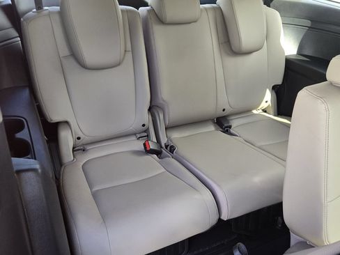 Used 2024 Honda Odyssey EX-L image 19
