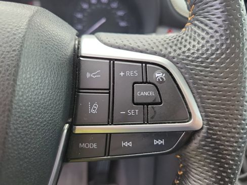 Used 2023 Toyota Sienna XLE Woodland Edition AWD/4WD image 30