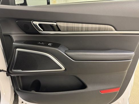 Used 2024 Kia Telluride SX Prestige image 31