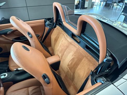 Used 2003 Porsche Boxster RWD image 16