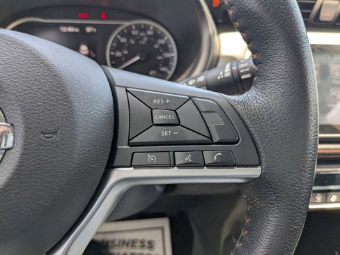 Used 2020 Nissan Kicks SR w/ SR Premium Package FWD image 22