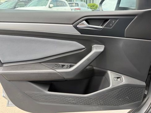 New 2025 Volkswagen Jetta SE image 8