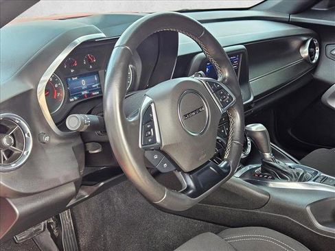 Used 2021 Chevrolet Camaro LT image 9