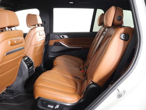 Used 2025 BMW X7 M60i w/ Executive Package AWD/4WD image 41