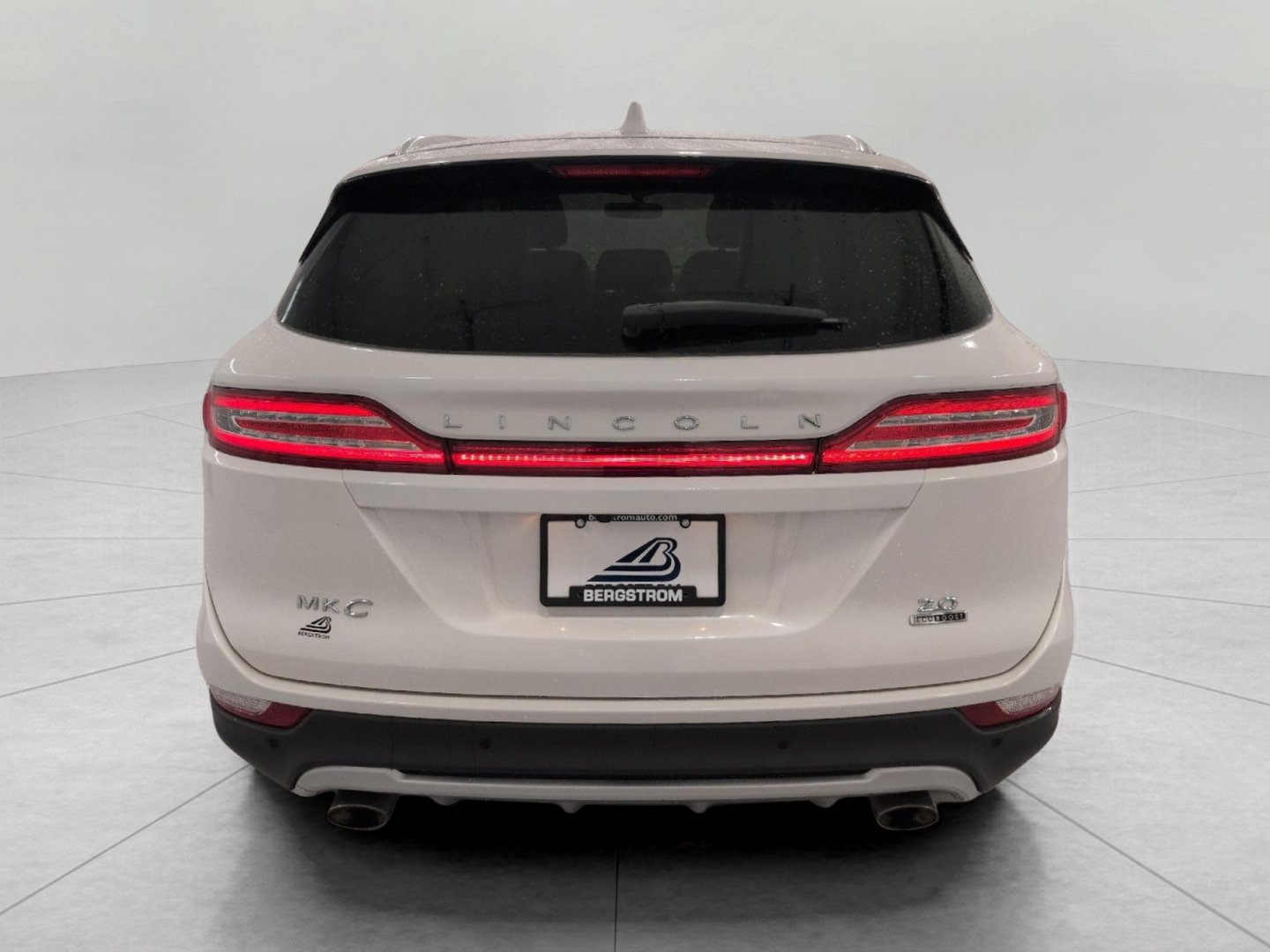 Used 2015 Lincoln MKC FWD w/ Equipment Group 101A Select image 24