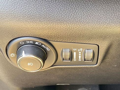 Certified 2022 Jeep Compass Limited w/ Elite Group AWD/4WD image 23